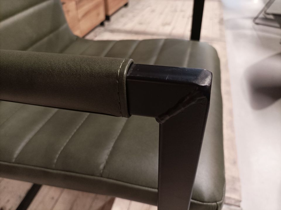 3x Stuhl Wave Leder grün Metallgestell Aussteller reduziert!!! %% in Pforzheim