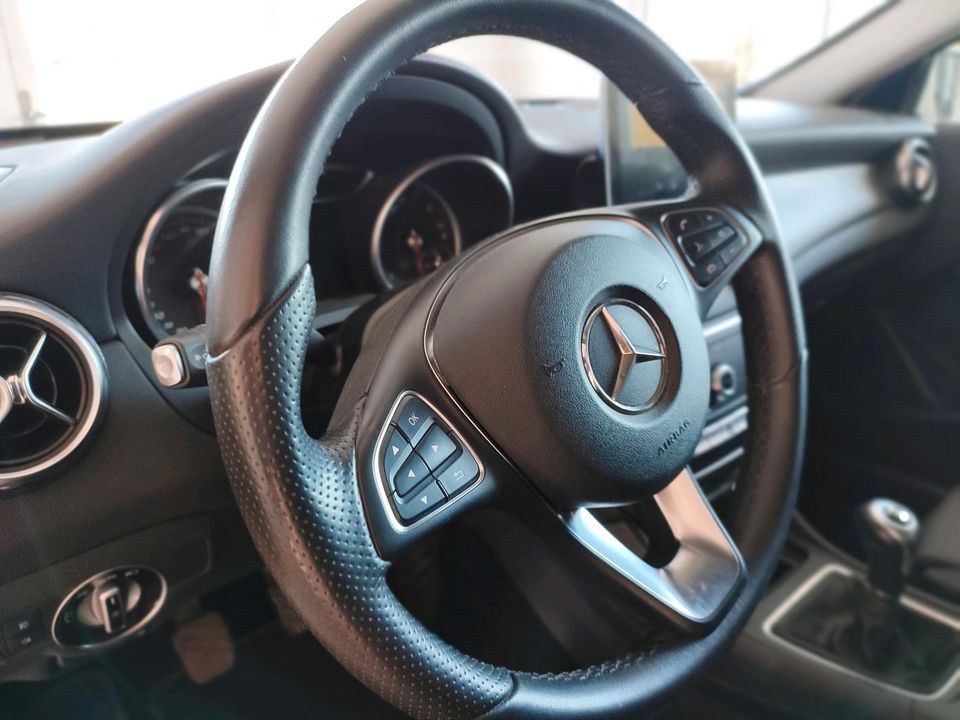 Mercedes GLA Style ***Spur+Totwinkel***LED***360GradKamera*** in Güstrow