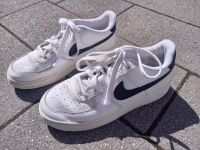 Nike Air, Größe 37,5 Hessen - Rosbach (v d Höhe) Vorschau