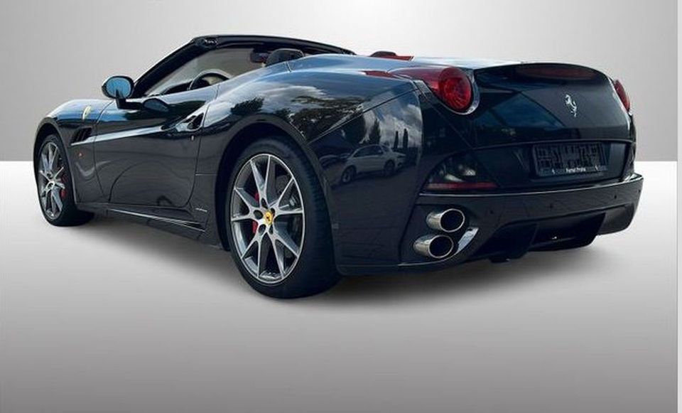 Ferrari California 4.3 V8 *NERO DAYTONA* in Wedel