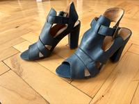 Leder Pumps blau Größe 37 Nordrhein-Westfalen - Arnsberg Vorschau