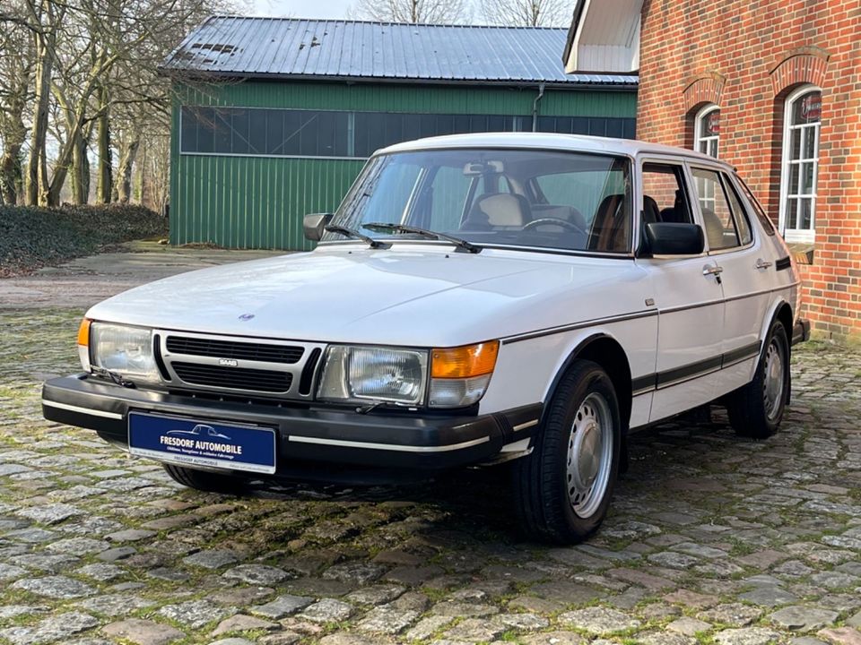 Saab 900 5-Gang, Schiebedach, nur 102.000 Km in Henstedt-Ulzburg