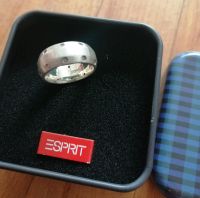 ❤️ Schöner massiver Ring von ESPRIT 925 Silber Größe 7 Frankfurt am Main - Ostend Vorschau