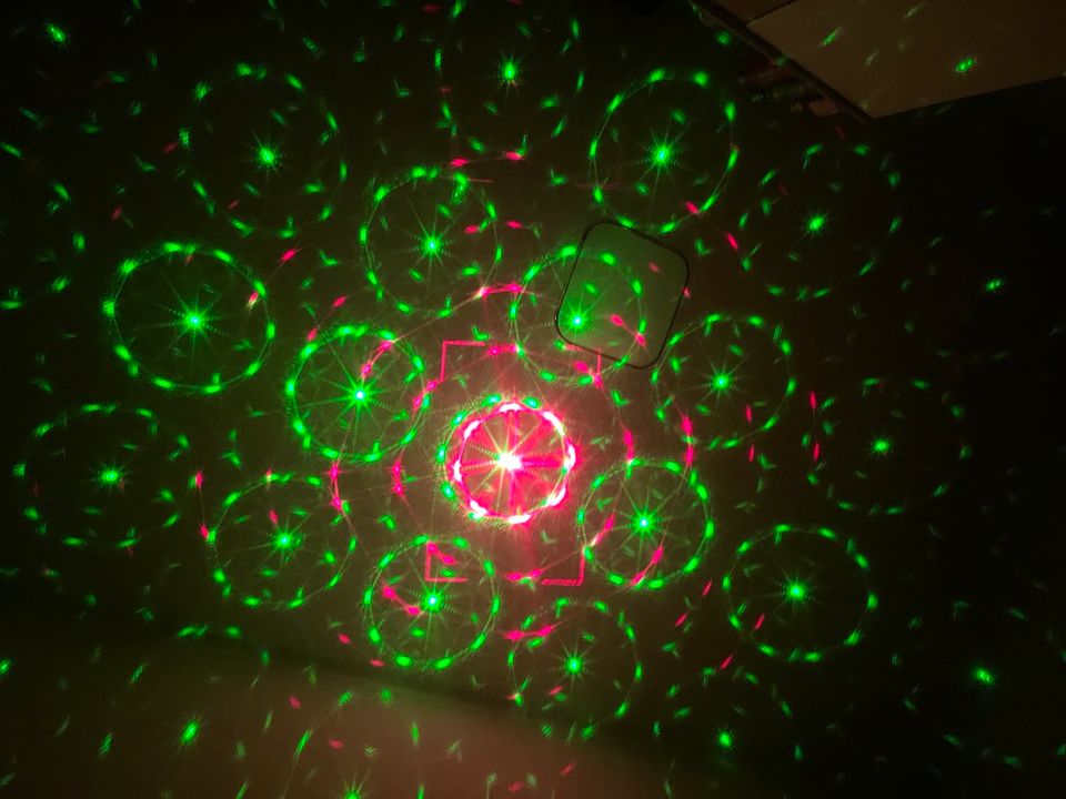 240 Muster Lichteffekt RGB LED Laser Projektor Disco Party in Niedersachsen  - Soltau