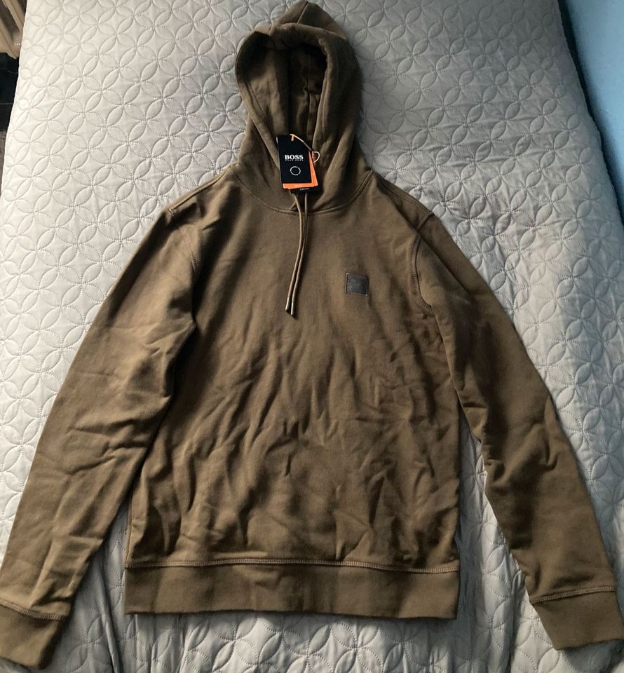 Schöner, moderner Hugo Boss Hoodie / Pullover in S, Olivgrün NEU in Essen