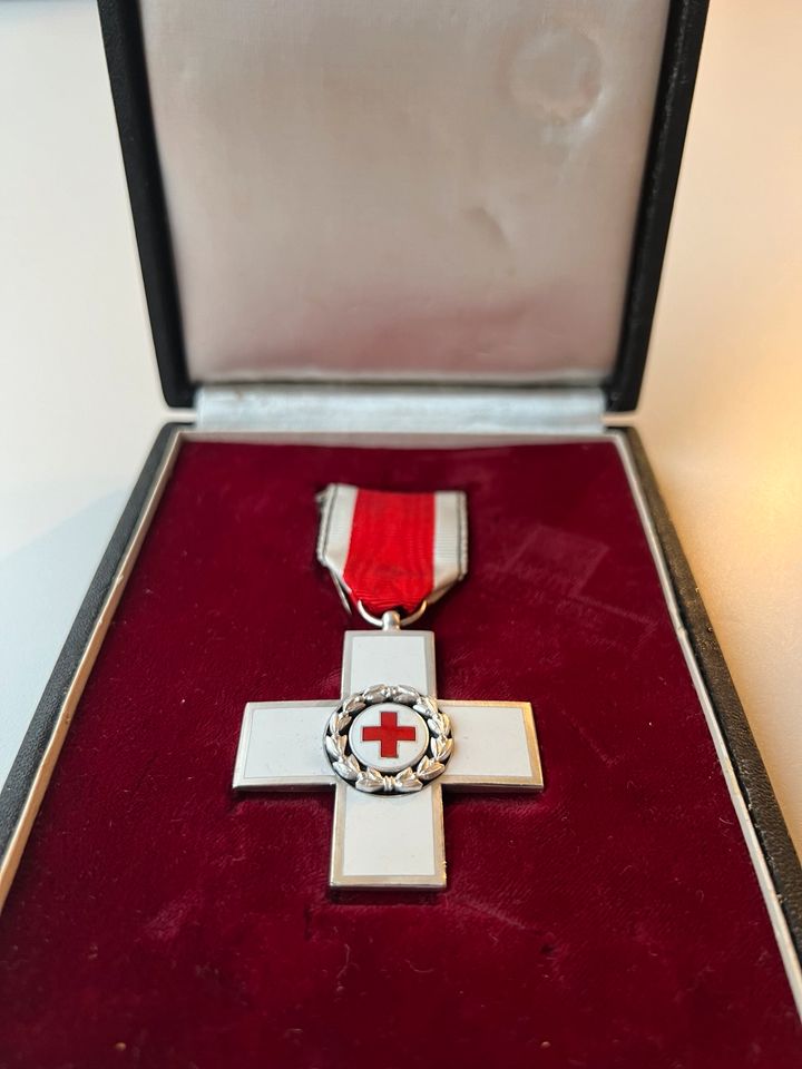 Deutsches Rotes Kreuz Verdienstkreuz / Silber / Kriegsorden in Flein