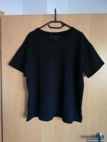 NEU * schönes kurzarm Shirt * schwarz * 44/46 Hessen - Wöllstadt Vorschau