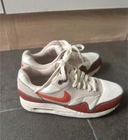 Nike Air Max – Größe 37,5 – guter Zustand Frankfurt am Main - Ostend Vorschau