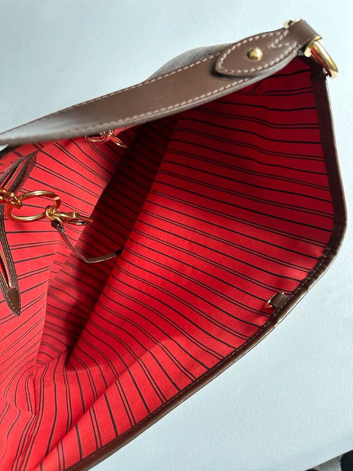 Louis Vuitton Delightful Leder Handtaschen in Grevenbroich