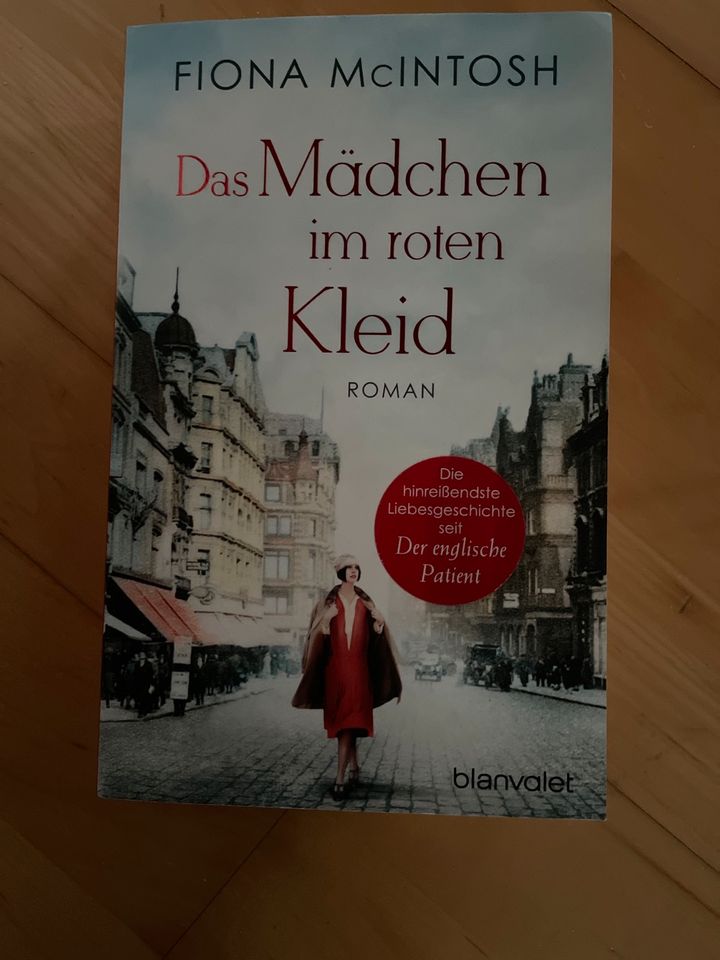 Das Mädchen im roten Kleid Fiona McIntosh in Bayern - Erlangen | eBay  Kleinanzeigen ist jetzt Kleinanzeigen