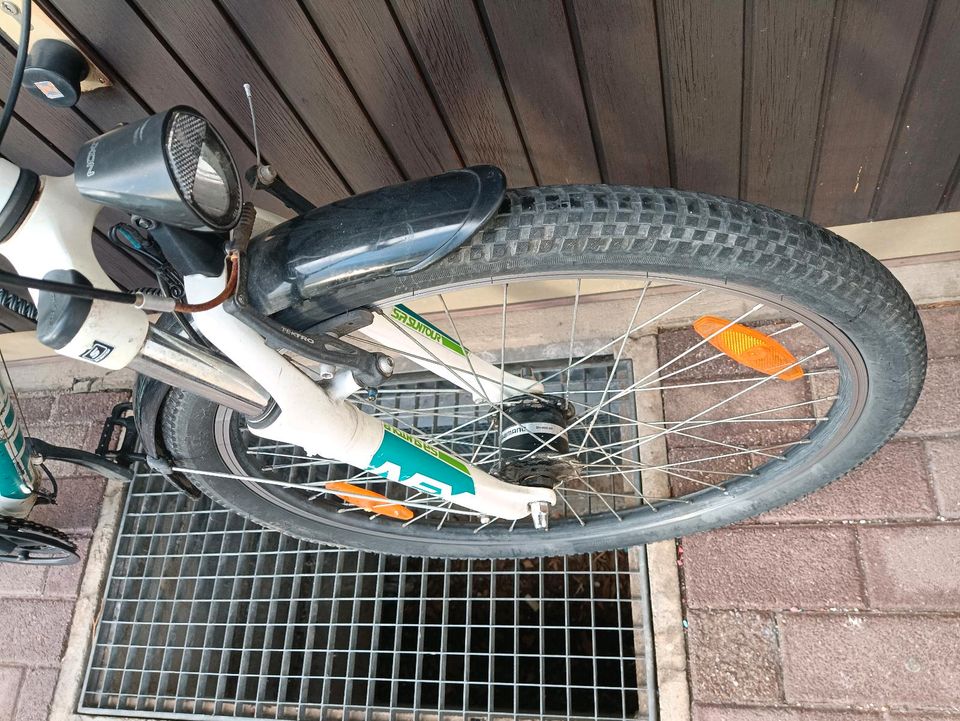 26 Zoll Bulls Fahrrad. 21 Gänge. 51 size. Nabendinamo in Freiburg im Breisgau