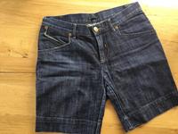 SISLEY kurze Jeanshose Nordrhein-Westfalen - Burscheid Vorschau