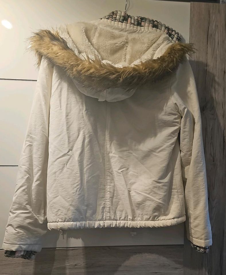 Winterjacke, Jacke, Fishbone, L, weiß-creme in Muldestausee