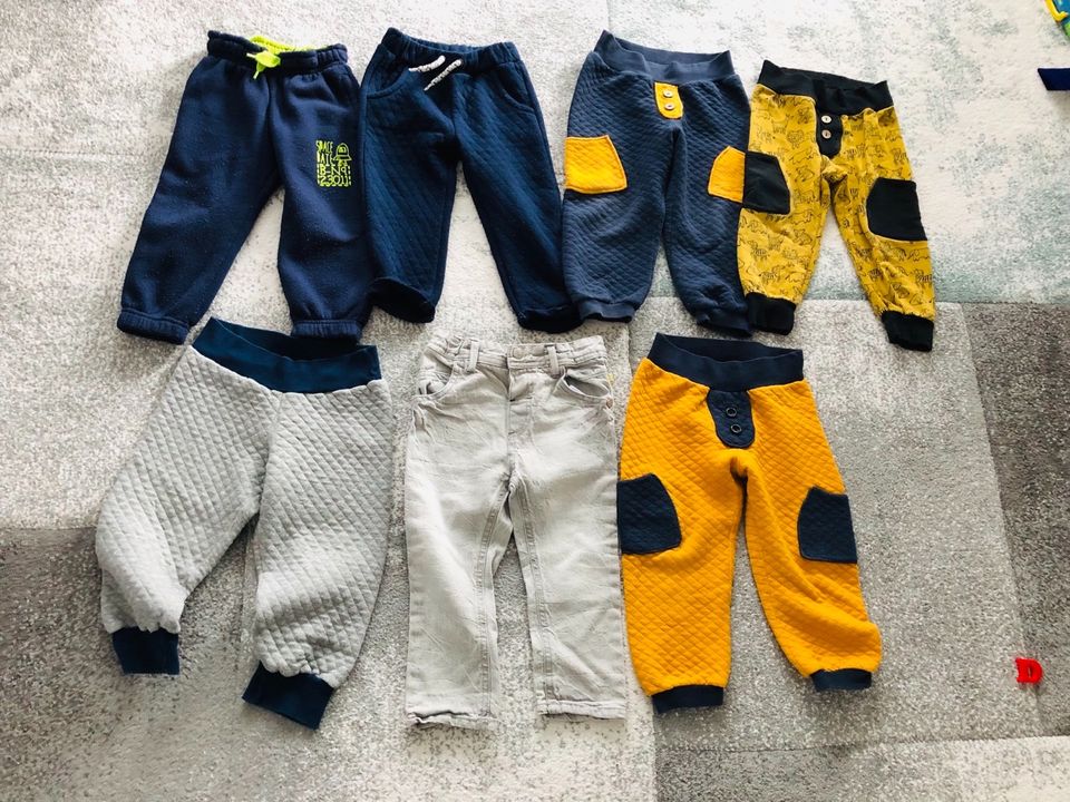 Kleidungspaket Jungen 86 / 92 Jogginghosen, Hosen in Barbing