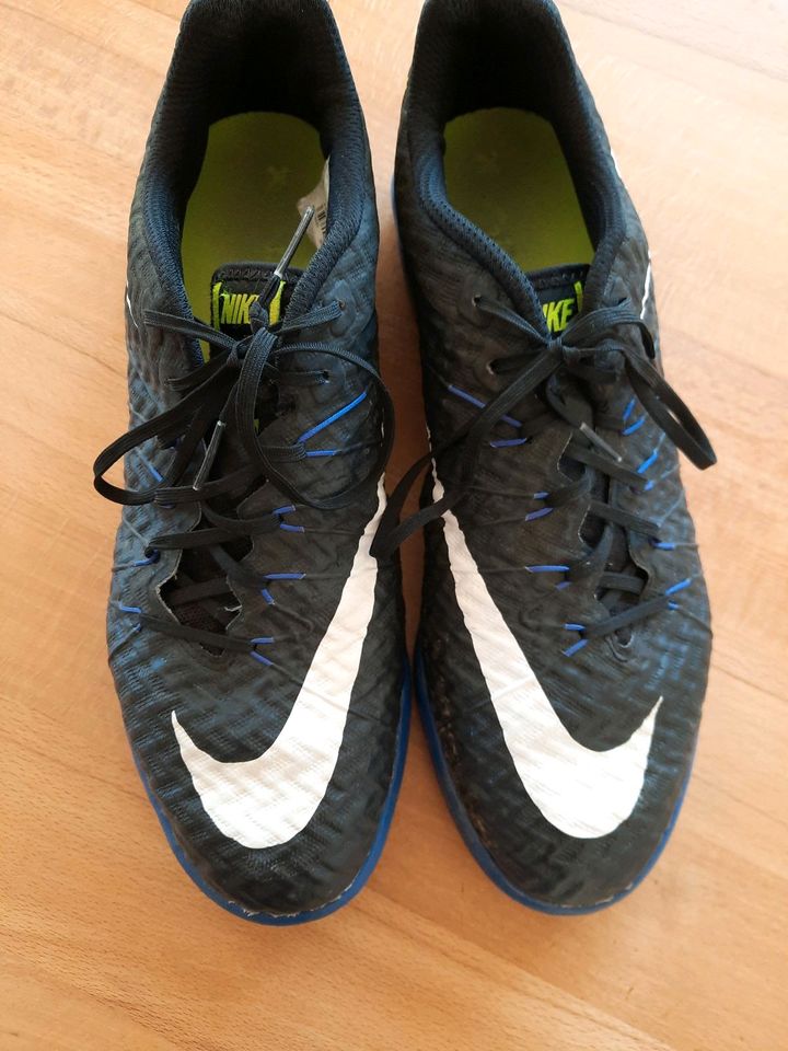 Nike Turnschuh Größe 42 in Untrasried