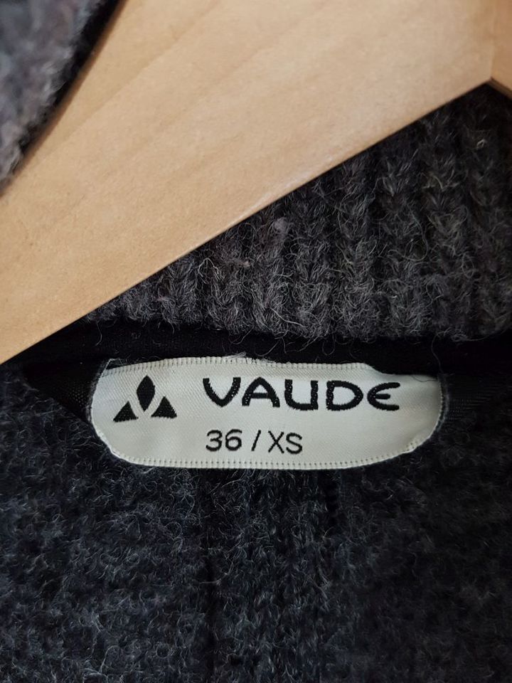 Mantel Jacke Wolle von Vaude in Braunschweig