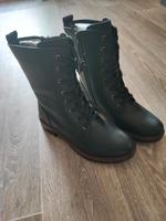 Schnürschuhe Gr. 40 Neu schwarz Stiefel Bon prix Dresden - Gorbitz-Süd Vorschau