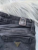 Guess Jeans schwarz Röhre Röhrenjeans S 36 Saarland - Spiesen-Elversberg Vorschau