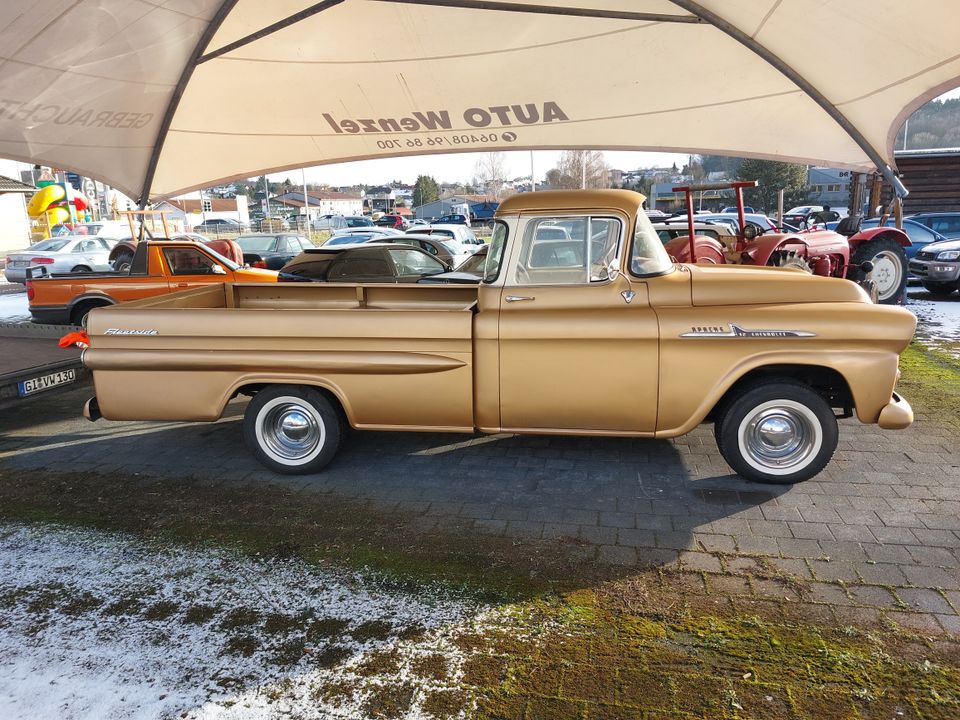 CHevrolet Apache in Reiskirchen