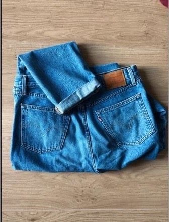 Levi‘s 501 Jeans W28 L30 mittelblau in Hannover