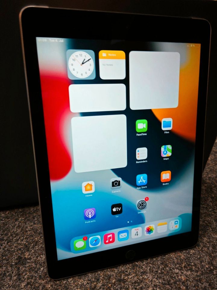 ⚡️ Apple iPhone & Apple iPad günstig kaufen ⚡️ Generalüberholt: iPad Air 1 iPad Air 2 iPad 5 iPad 6 iPhone 11 iPhone 12 iPhone 13 iPhone 14 iPhone SE iPhone XR iPhone Mini iPhone Pro Max Tablet Handy in Hamburg