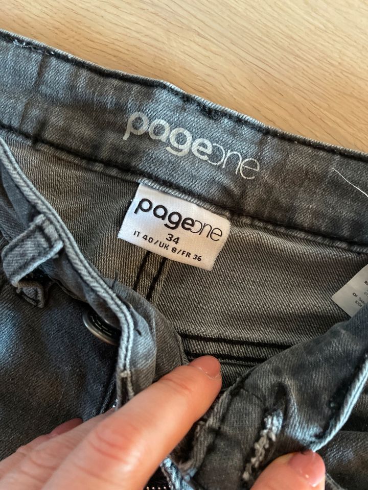 Moderne Jeans Hose grau wie neu gr 34 Pageone in Minden