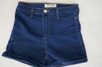 Jeansshorts, Shorts Gr 36 (fällt wie Gr. 34 aus) Baden-Württemberg - Freiburg im Breisgau Vorschau