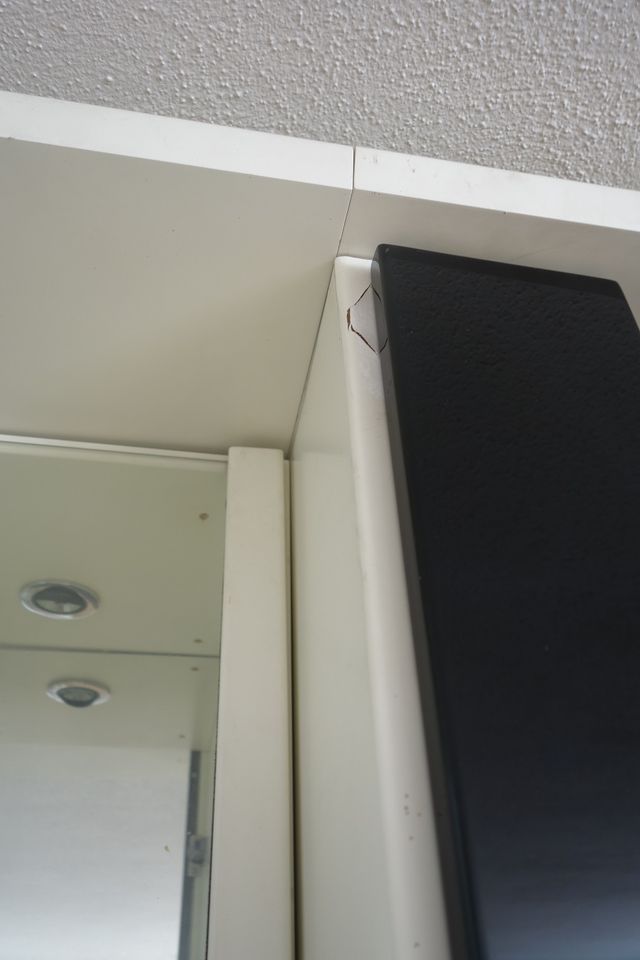 Wohnzimmerschrank Schrankwand schwarz/weiß, TV verbergen in Weil am Rhein