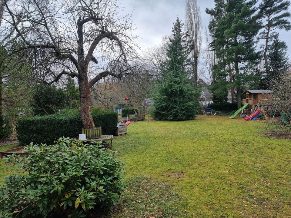 Familienidylle mit Gartenzauber: Platz für Kinderträume in Großpösna