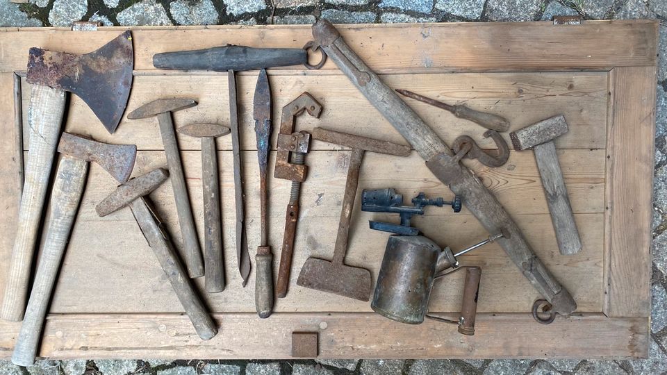 Verkaufe historische Werkzeuge in Bayern - Kirchenlamitz | Kunst und  Antiquitäten gebraucht kaufen | eBay Kleinanzeigen ist jetzt Kleinanzeigen