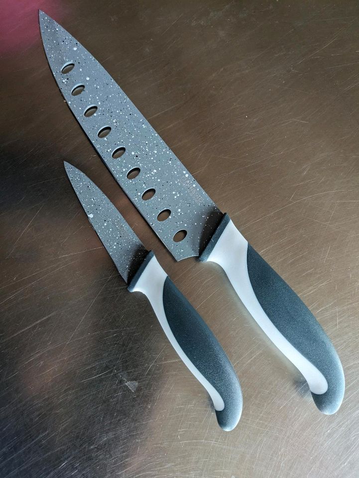Messerblock mit verschiedenen Messern in Harxheim