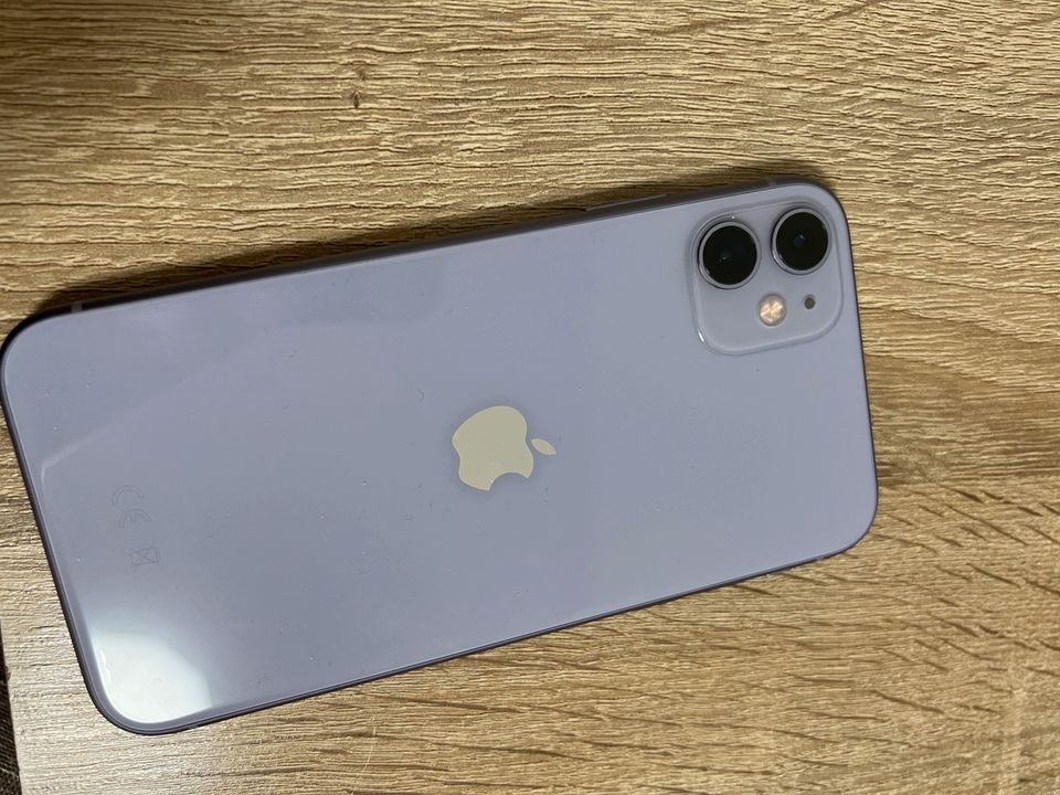 iPhone 11+Handyhüllen (3x) in Gladbeck