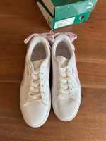 Damen Puma Basket Bow Sneakers Turnschuhe Trendschuhe Gr. 40 Düsseldorf - Friedrichstadt Vorschau