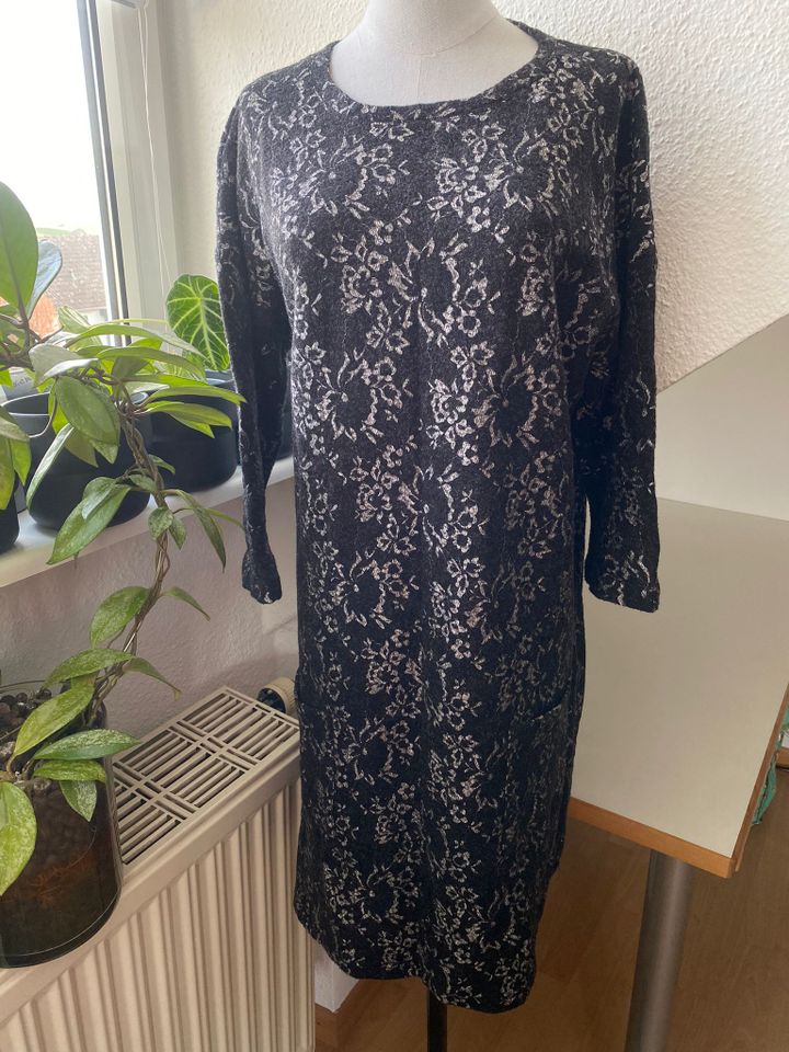 Silber grau schwarzes soyaconcept Kleid Größe ca. 40 42 L XL in Attenkirchen