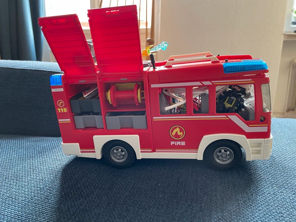 Feuerwehr Playmobil 9464 in Berlin