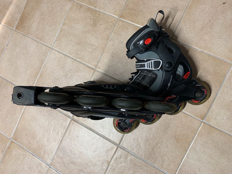 Rollerblade bio Dynamic Herren Größe 44,5 und Damen Größe 38,5 in Satteldorf