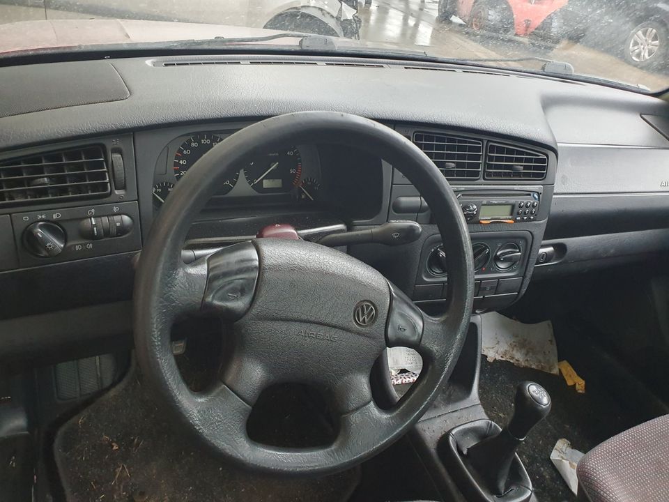 Schlachtfest! VW Vento 1HXO 1,9l TDi 55KW 75PS Bj. 06/1995 in Hünxe