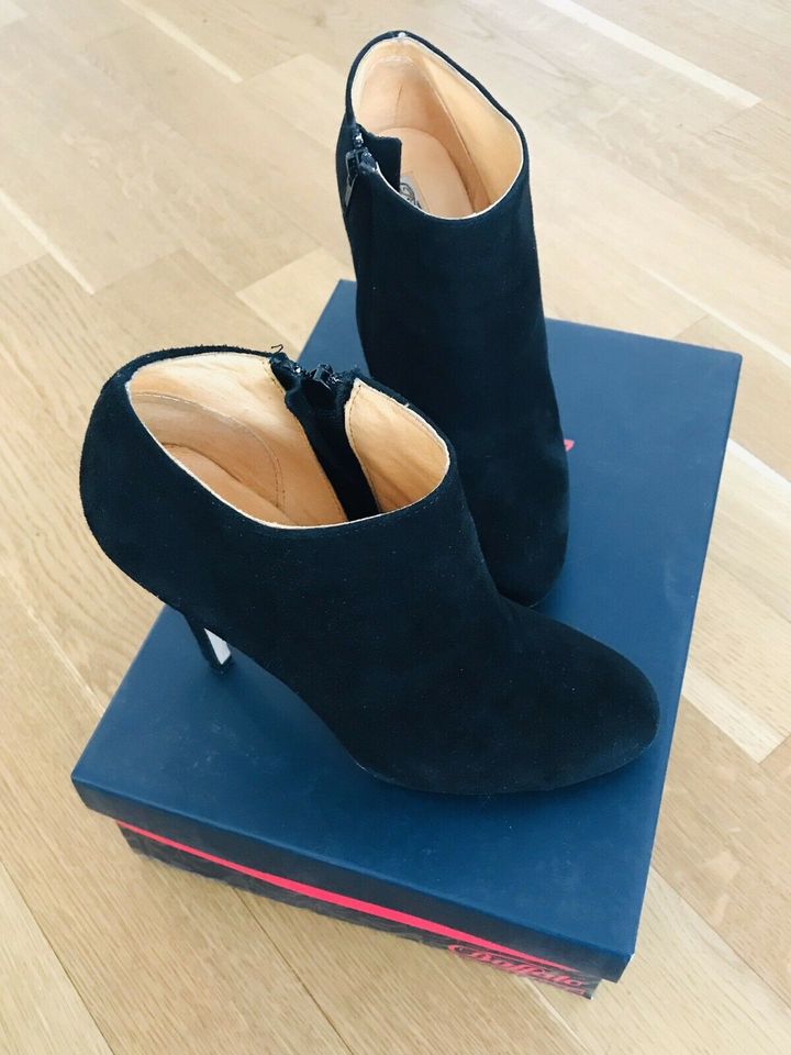 Ankle Boots High Heels von Buffalo Größe 37 - neuwertig in Düsseldorf -  Bezirk 1 | eBay Kleinanzeigen ist jetzt Kleinanzeigen