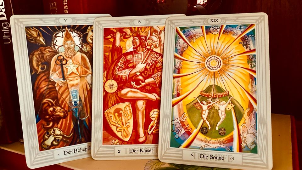 3 große Tarotkarten Thoth Tarotdeck Aleister Crowley Tarot in Frankfurt am Main