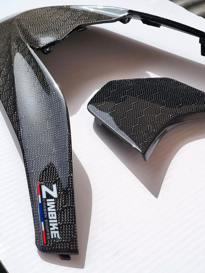 HONDA PCX - Carbon Front-Grill Honeycomb ab 2021 in Rosenheim