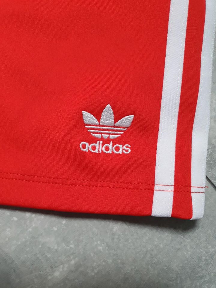 Adidas jumpsuit gr 36 in Wuppertal