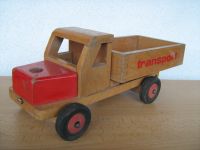 Alter Holzspielzeug LKW Kipper Lastwagen SIO Made in Holland Nordrhein-Westfalen - Wilnsdorf Vorschau