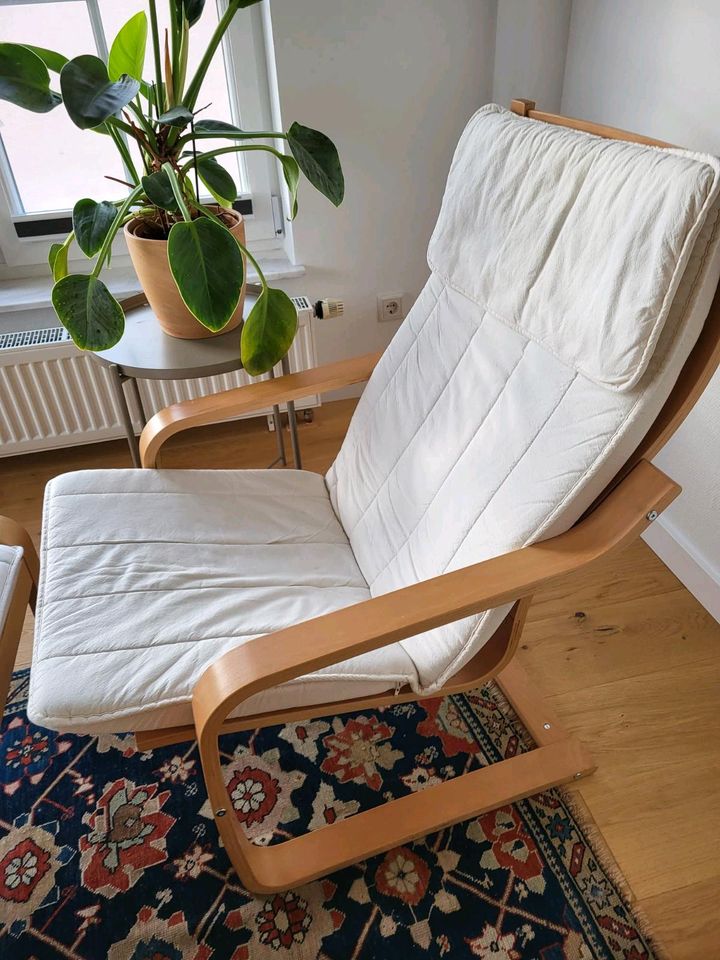 IKEA POÄNG Sessel und Hocker Birke weiß beige neutral in Ranstadt