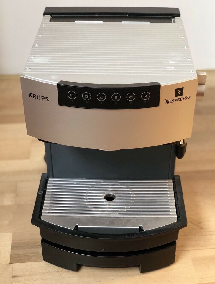 Nespresso Krups 897 Kapselmaschine in Bayern - Altdorf | Kaffeemaschine &  Espressomaschine gebraucht kaufen | eBay Kleinanzeigen ist jetzt  Kleinanzeigen