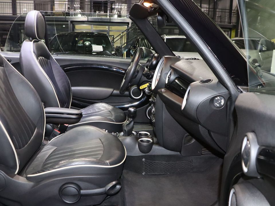 MINI Cooper S Cabrio WIRED CHILI / XENON,LEDER,NAVI+ in Hamm