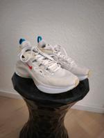 Nike Signal D/MS/X 'Gipfelweiß' | Damen | Größe 37,5 Hessen - Kelkheim Vorschau