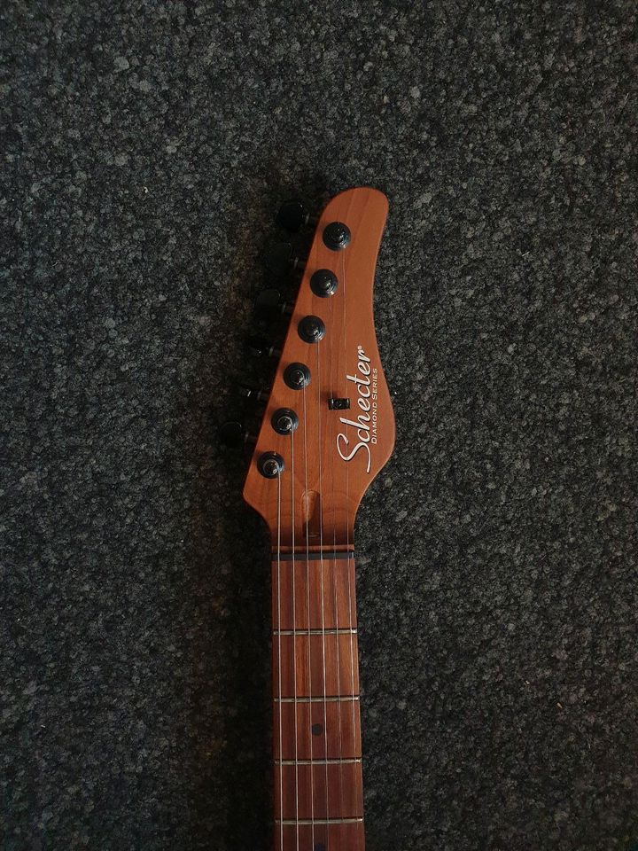 Schecter Traditional Pro in Hannover