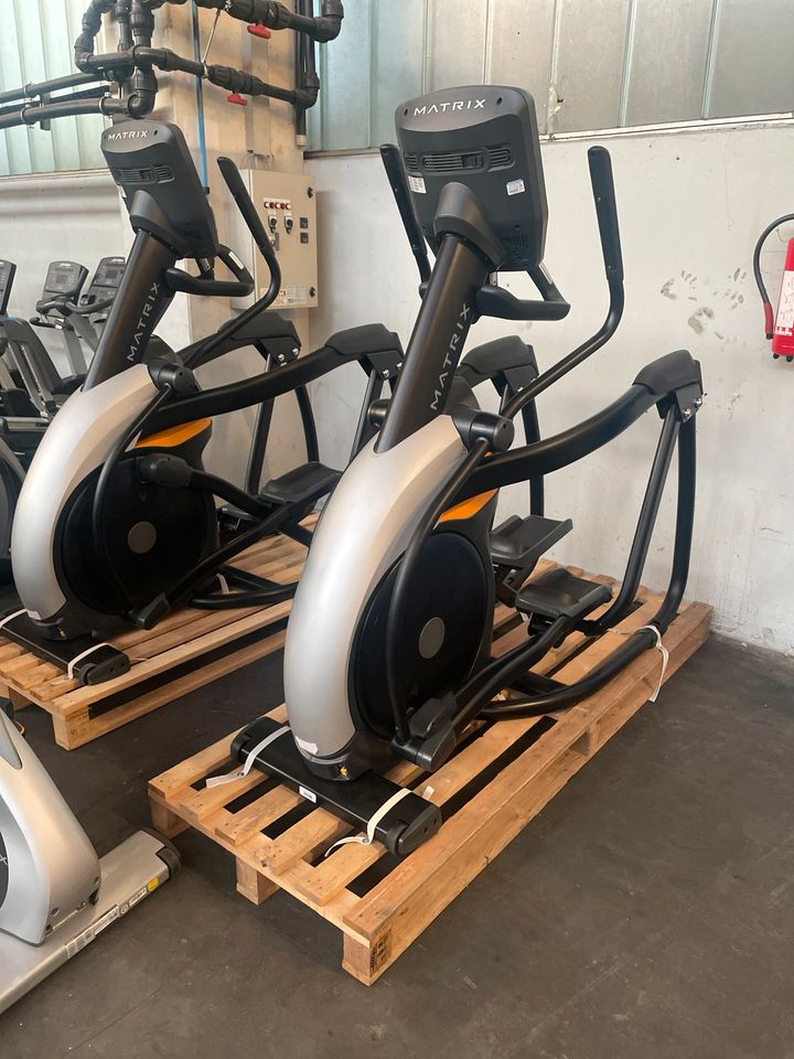 Matrix Crosstrainer Ellipsentrainer Crosser Stepper Verschiedene in Reutlingen