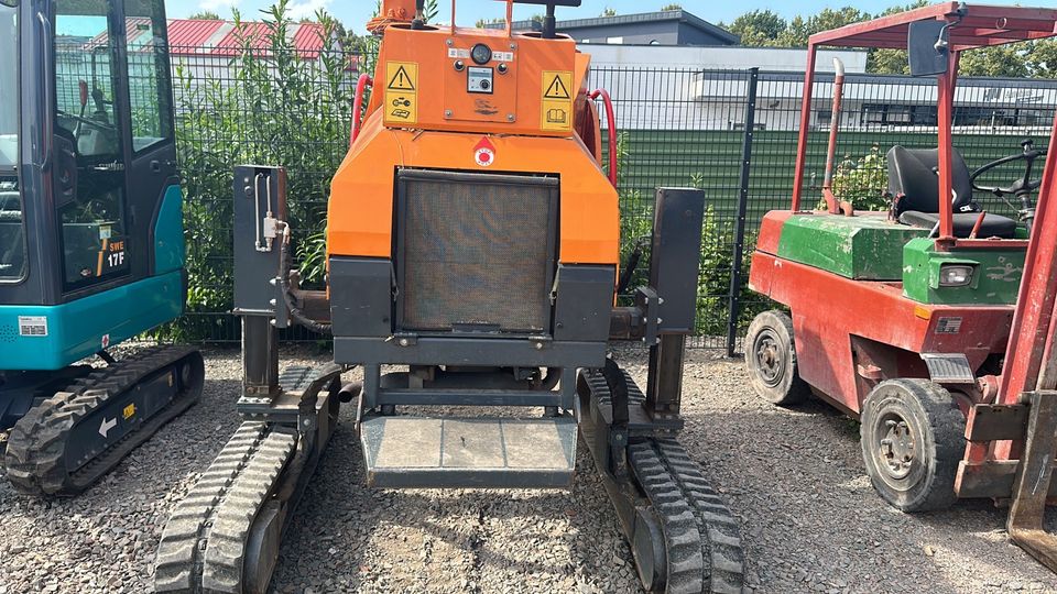 Jensen Spider Kubota motor Häcksler Hacker Raupenhäcksler mieten in Waldmohr