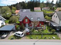 Elegantes Einfamilienhaus mit Einliegerwohnung, Garagen & Carport inmitten der Natur Hessen - Schmitten Vorschau